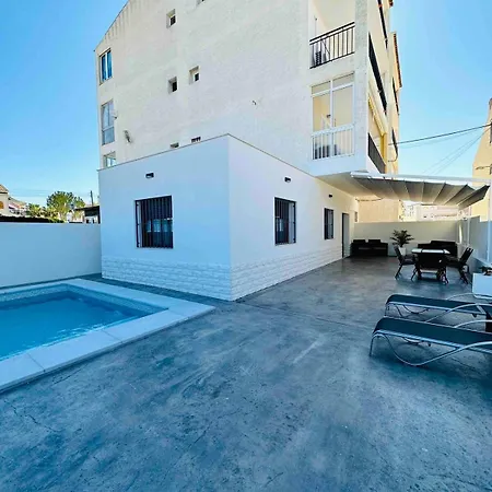 Holiday home Private Pool Torrevieja