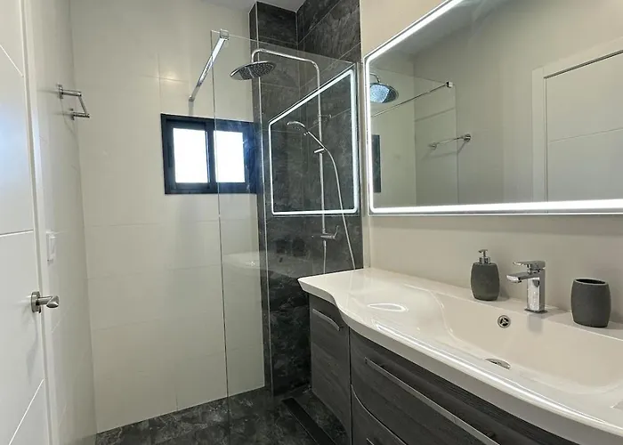 Private Pool 度假居 托雷维耶哈